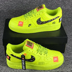 NIKE AIR FORCE 1 JUST DO IT VERDES